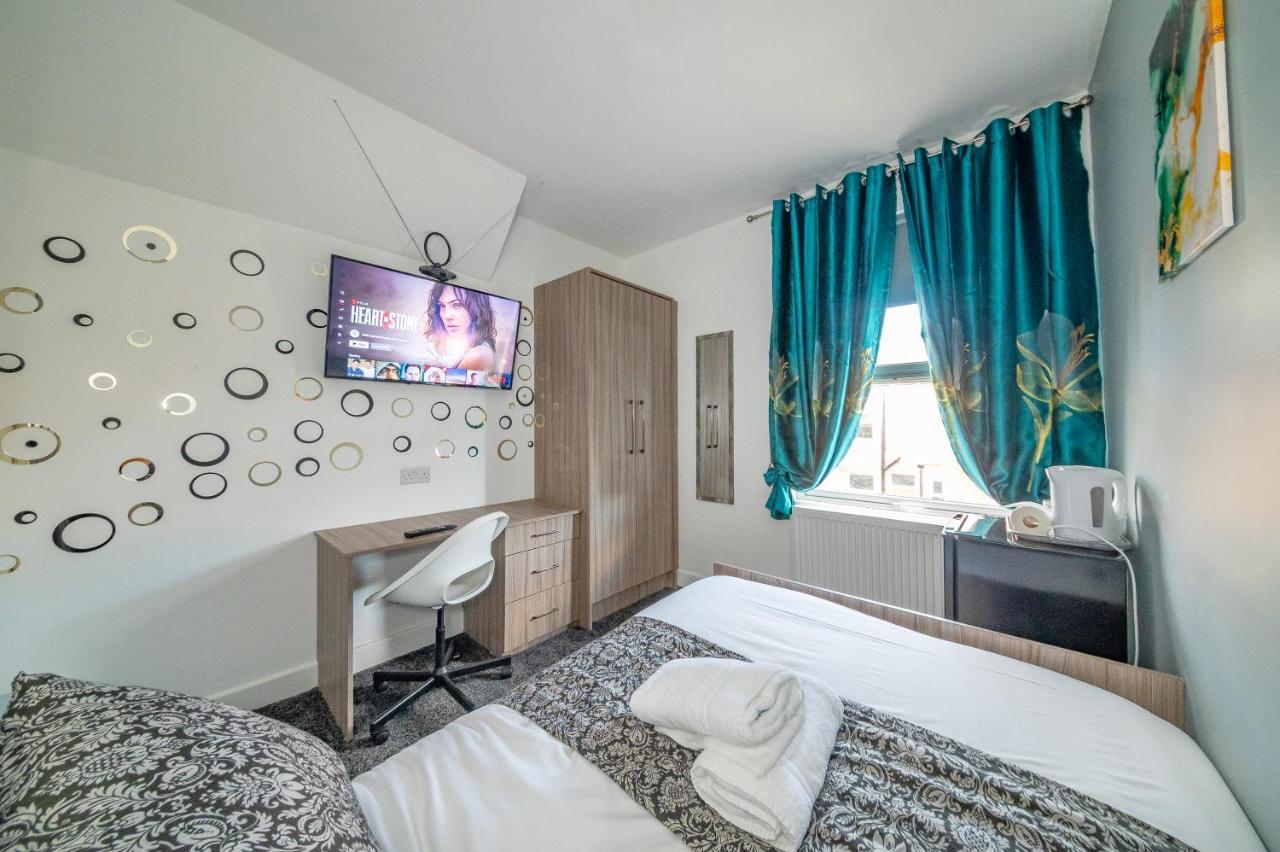 *Rb12S* For Your Most Relaxed & Cosy Stay + Free Parking + Free Fast Wifi * Leeds  Esterno foto
